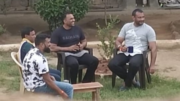 A Photo Of Actor Darshan In a Jolly Mood At Parappana Agrahara Jail is leaked