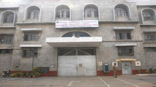 Darshan Thoogudeepa Luxury Life New DIG warning to Parappana Agrahara jail officials
