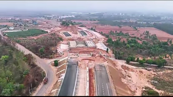 Minister Nitin Gadkari said Chennai-Bengaluru Expressway will be delay in this year