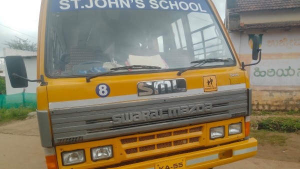 A Student s leg was injured due to school Van wheel was ripped off in Gopalapura village