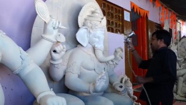 Ganesh Chaturthi 2024 Maratha Galli Hubli Ka Maharaja Ganesh Idol Get Final Touch Ganesh Chaturthi 2024 Maratha Galli Hubli Ka Maharaja Ganesh Idol Get Final Touch