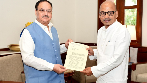 Karnataka Minister Patil meets Union health minister Nadda Karnataka Minister Patil meets Union health minister Nadda