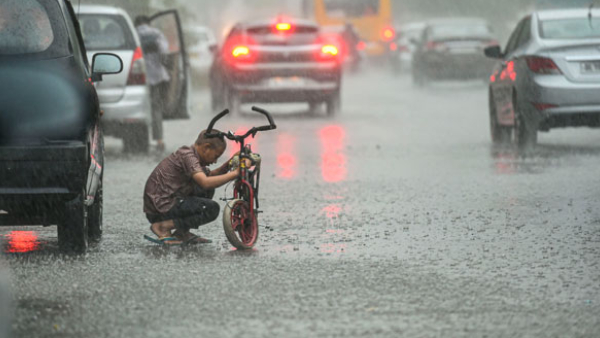 Karnataka Rains Heavy rainfall forecast in these districts of state in few moments on August 31