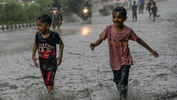 Karnataka Rains Heavy rainfall forecast in these districts of state in few moments on August 15th