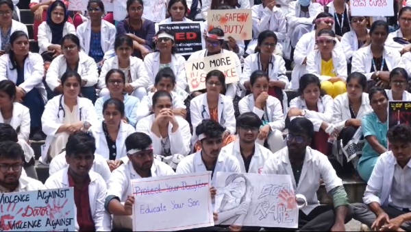 Kolkata doctor rape case- protest in Shivamogga strike back in Chamarajanagar