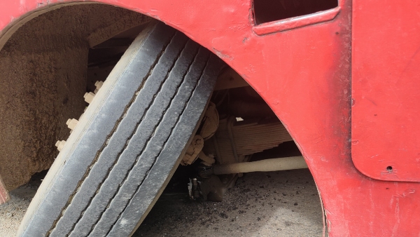 Front wheel came off from moving KSRTC bus near Gundlupete taluk