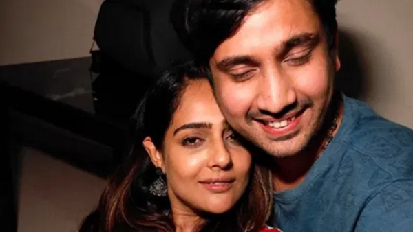Lavanya Hit Actor Raj Tarun s Friend In Slippers At TV Live Show