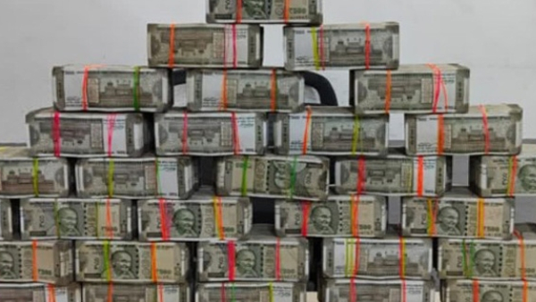 Anekal A Man Escaped with obtaining more than 5 00 00 000 by women