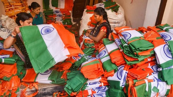 National Flag Manufacturing Business has Back Down in Karnataka This Year 2024