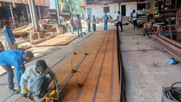 Tungabhadra Dam New Crest Gate Work At Hospet