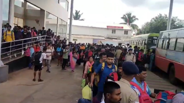 NWKRTC Arranged Special Buses for Train Commuters After Train Derailment Near Dudhsagar NWKRTC Arranged Special Buses for Train Commuters After Train Derailment Near Dudhsagar