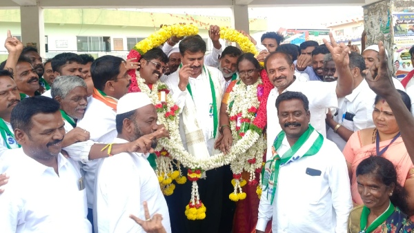 Mumtaz Banu elected as president of Hanur Pattana Panchayat