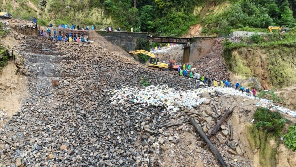 Yedakumari Kadagaravalli Track Restoration Complete Train Trail Run Successful