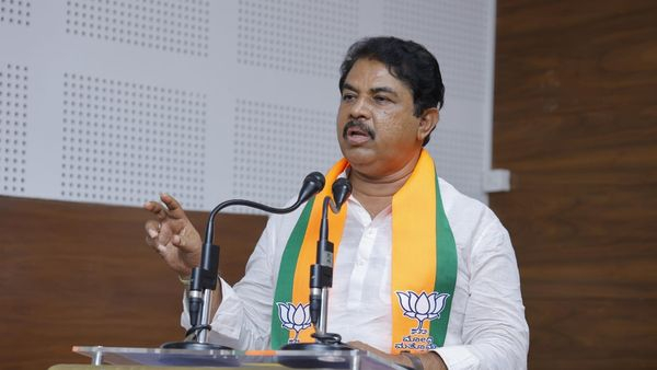The Congress MLA Said That If Siddaramaiah Steps Down People Will Rush To The Prime Minister s House