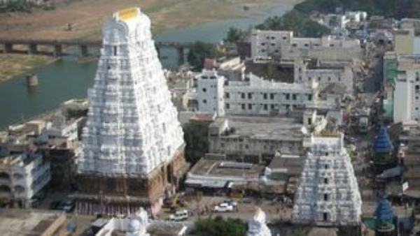 Tirumala andhra pradesh tirupati srikalahasti temple hundi received 1 crore income in one day