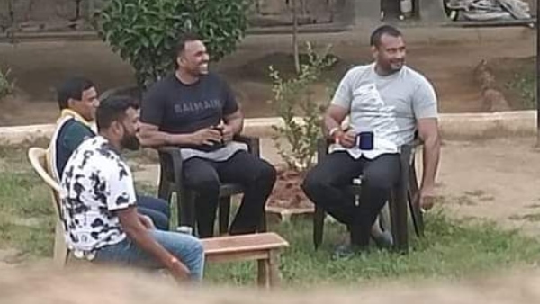 Actor Darshan Case Suspended 7 Jail Officers of Parappana Agrahara Says G Parameshwara Actor Darshan Case Suspended 7 Jail Officers of Parappana Agrahara Says G Parameshwara