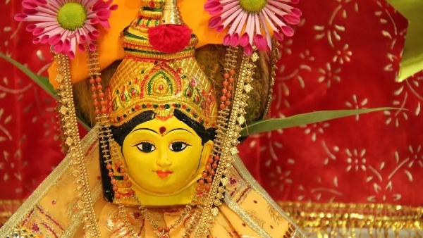 Varamahalakshmi Vratha 2024 here are the shubh muhurat puja vidhi mantra and vratha katha