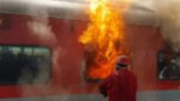 Fire to Korba-Visakhapatnam Express train s three coaches