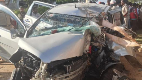 Five Dies In Terrible Car Accident At Ramanagara