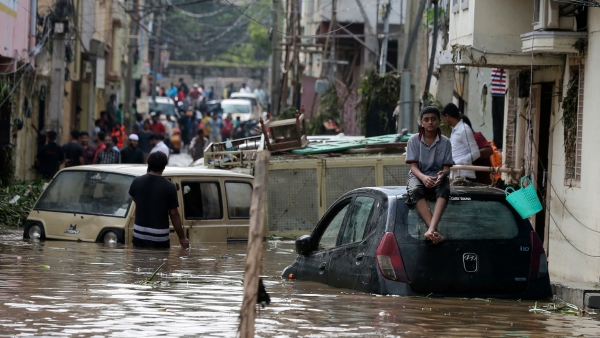 9 Dead Floods Inundate Homes in Andhra and Telangana Amid Heavy Rains