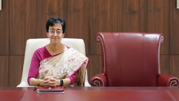 Atishi Marlena Leaves Arvind Kejriwal s Chair Empty Takes Charge as New CM of Delhi Atishi Marlena Leaves Arvind Kejriwal s Chair Empty Takes Charge as New CM of Delhi