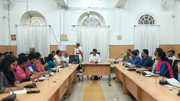 BBMP commissioner gaven warning to the BBMP officials