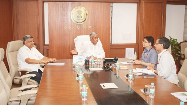 Jagadish Shettar Request to Center Extend Bengaluru-Dharwad Vande Bharat Train Till Belagavi