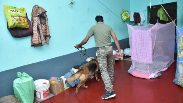 Ccb raid on bangalore parappana agrahara jail drugs money mobile phone found