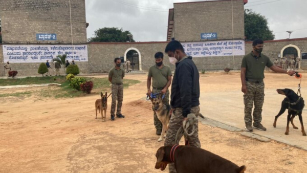 Ccb raid on bangalore parappana agrahara jail drugs money mobile phone found