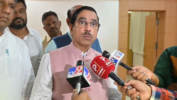 Central Minister Pralhad Joshi Lashes Out At Congress Government Central Minister Pralhad Joshi Lashes Out At Congress Government