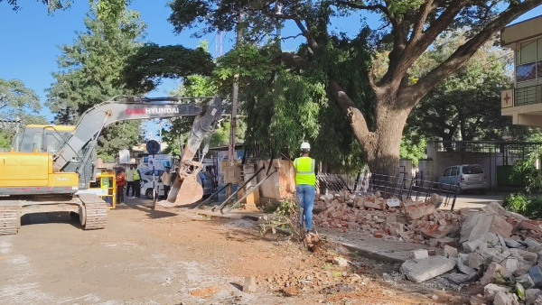 Chikkaballapur early morning JCB noise Shock for building owners
