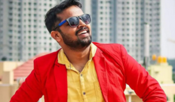 Dhanraj Achar Was In Tears On The Stage When Kiccha Sudeep Spoke About The Troll Video