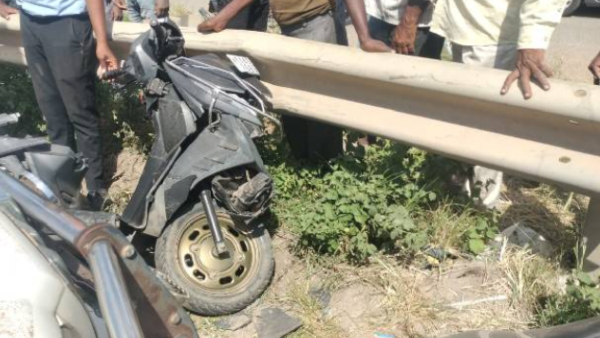 A Young Man Died After Picking Up A Dead Dog On The Highway At Chikkaballapur