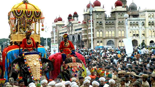 R Ashok Has Advised The Karnataka Government About Dussehra Celebrations