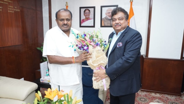 Full Cooperation To Karnataka In The Field Of Industry Said HD Kumaraswamy