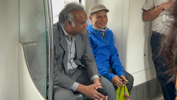 IT amp amp BT Minister Priyank Kharge travel in Namma Metro