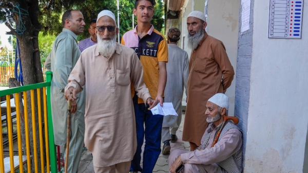 ಜಮ್ಮು ಕಾಶ್ಮೀರದಲ್ಲಿ ಶೇಕಡಾ 54 ರಷ್ಟು ಮತದಾನ