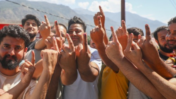 Jammu and Kashmir Assembly Election 1st Phase Voting Turnout Reaches 50 66 Pc Till 4 pm