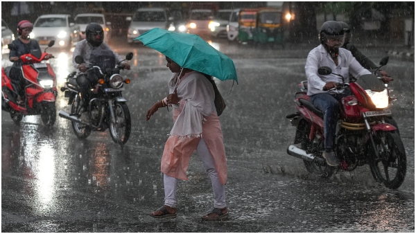 Heavy Rain Alert Orange Warning in Karnataka Districts