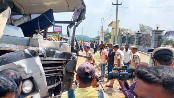 KSRTC Bus Accident near Mandya in Bengaluru-Mysuru Expressway 20 Injured