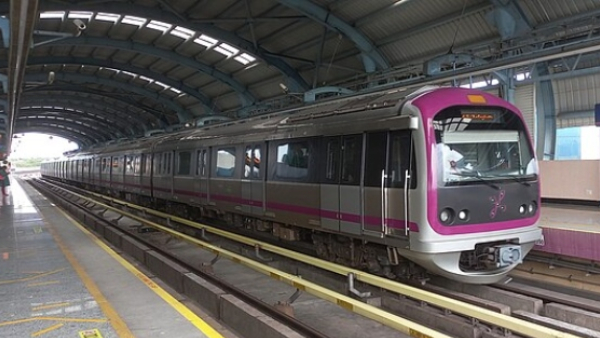 Mother Struggle to milk Feed Baby at Bengaluru s this Namma Metro Station