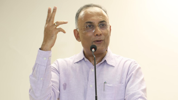 Minister Dinesh Gundurao Lashes Out At H D Kumaraswamy And B S Yediyurappa