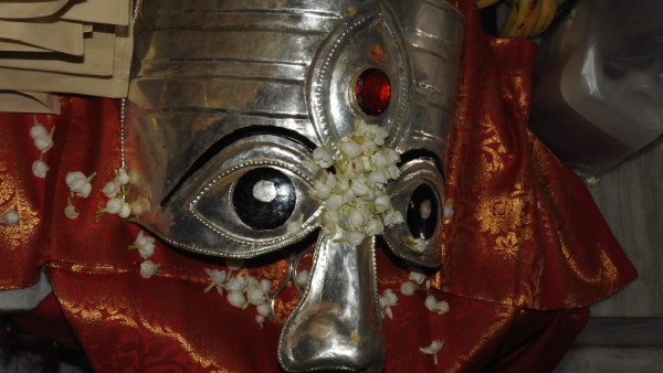 Muda scam Puja to Kigga Rishyasringeshwara by relatives to be good to Siddaramaiah