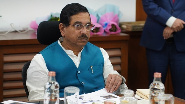 Central Minister Pralhad Joshi Reaction About Stone Pelting During The Dissolution Of Ganesha