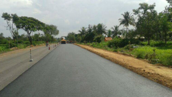 Protest against Hindi Diwas celebration in Gundlupete Karnataka Rakshana Vedike Activists outrage