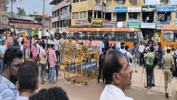 Rally with green flag on BC Road Mangaluru Outrage of activists of Hindu organizations