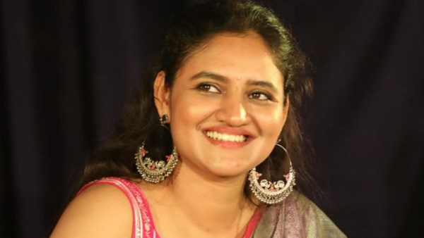 Kannadathi Serial Actress Ranjani Raghavan Shared Her Love Story