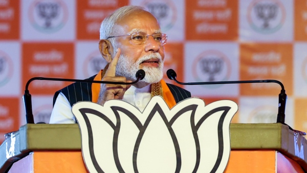 PM Modi Promises Full Statehood for J amp amp K with BJP Government