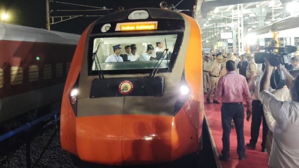 Madurai Bengaluru Vande Bharat Express KR Puram Station Schedule Change