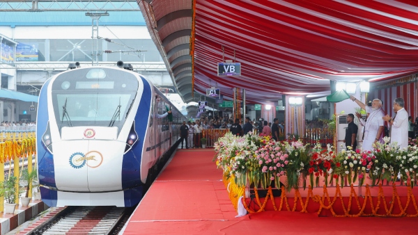 Madurai Bengaluru Vande Bharat Express Train To Extend Till Tirunelveli